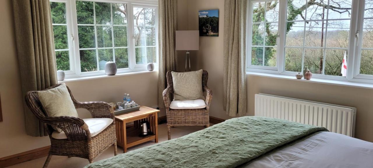 Ha'penny Acre Bed & Breakfast Sherfield English Bagian luar foto