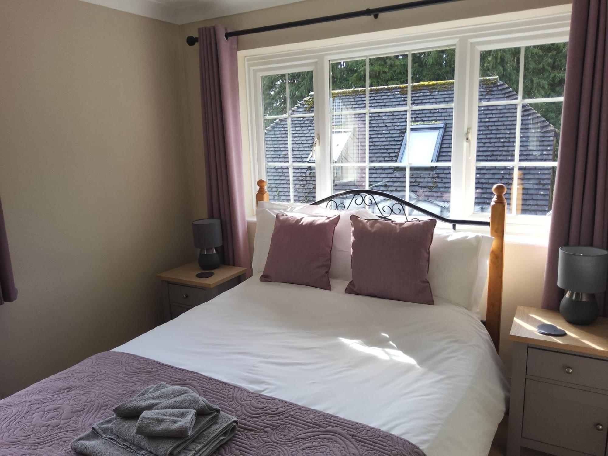 Ha'penny Acre Bed & Breakfast Sherfield English Bagian luar foto