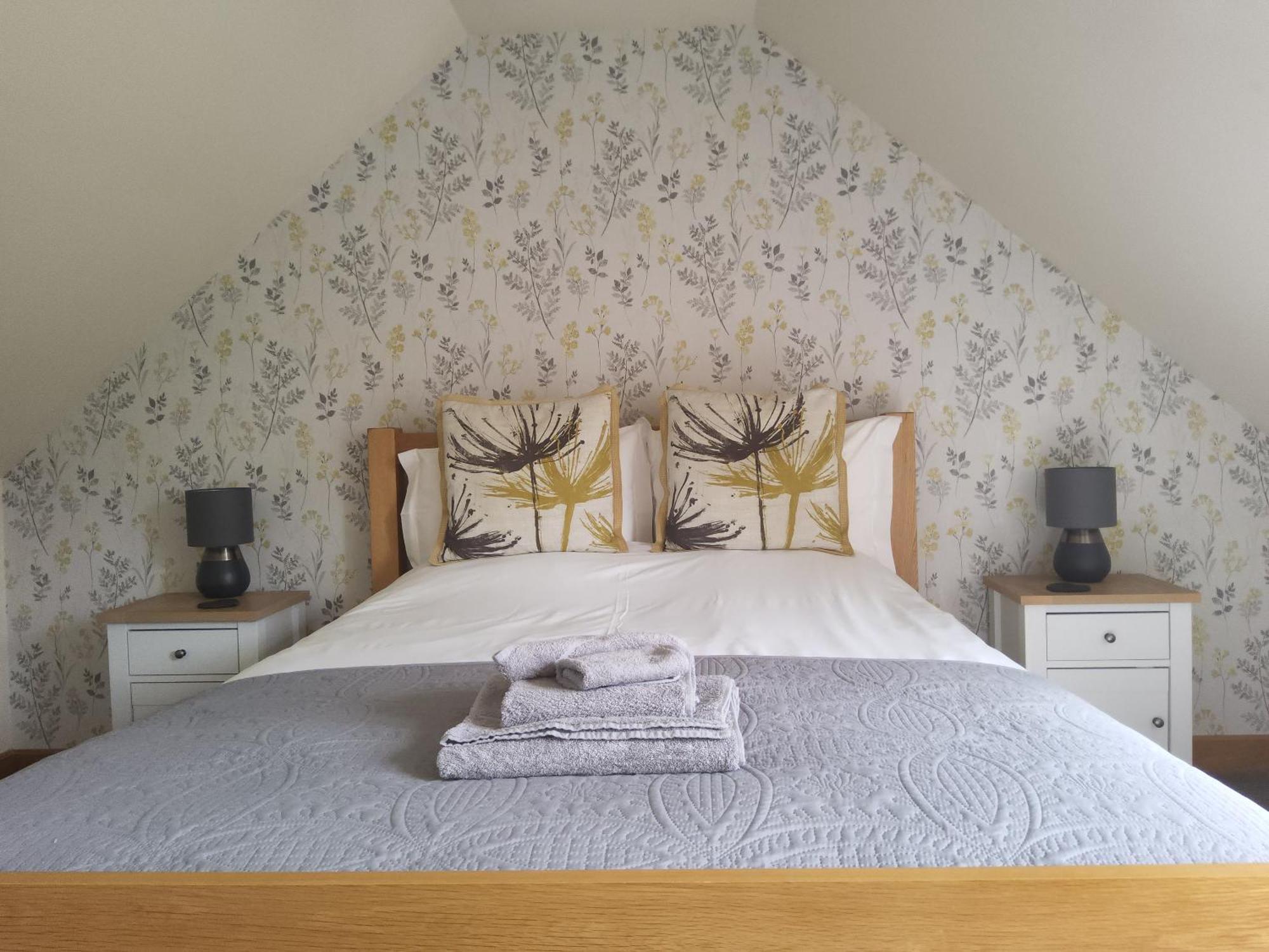 Ha'penny Acre Bed & Breakfast Sherfield English Bagian luar foto